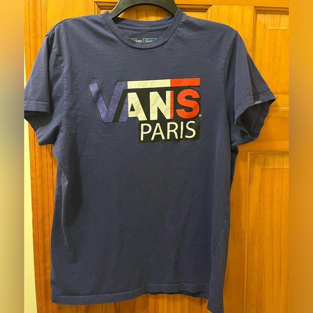 Boys Vans tshirt. Size medium